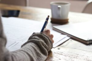 Studying the ser and estar differences in Spanish